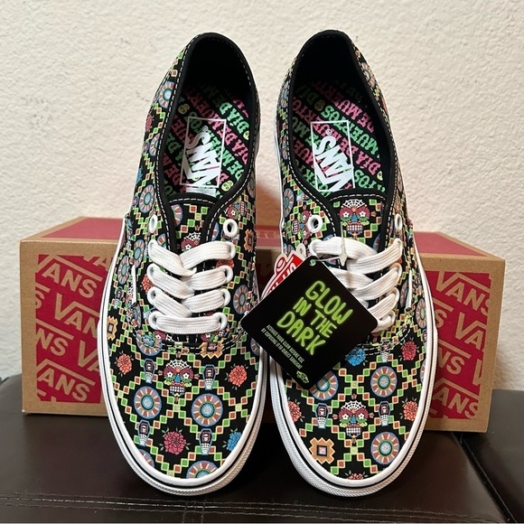 Vans Authentic Dia De Muertos Glow In The Dark Black & White Sneakers 6.5M/8W - Picture 8 of 10